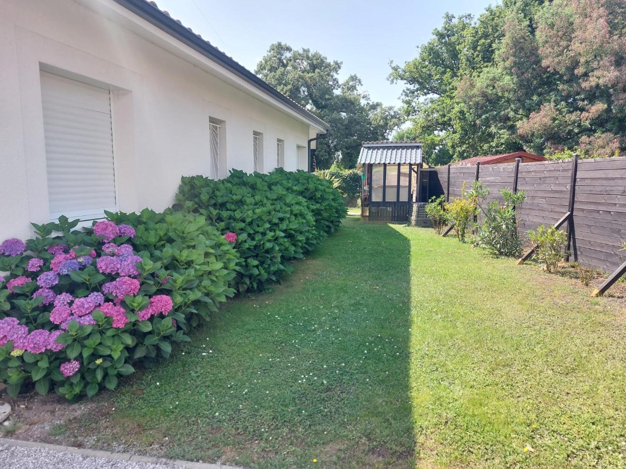 Holiday home Bassin D'arcachon, Maison Climatisee Au Calme, Proche